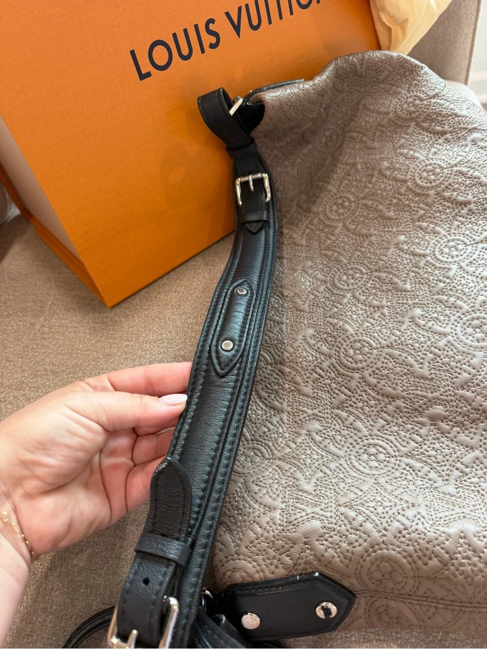 Louis Vuitton Antheia hobo GM